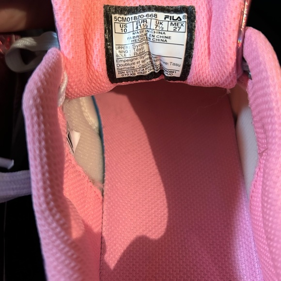 Pink holographic FILA platform sneakers - Picture 5 of 5